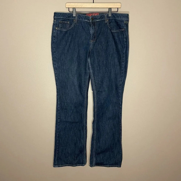 Women's Plus 18 New York & Company Bootcut Curvy SOHO Stretchy - Picture 2 of 6